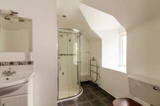 Гостевой дом Donard Demesne Dún Ard Двухместный номер с 2 отдельными кроватями и ванной комнатой-5
